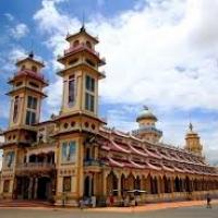 Cao dai temple