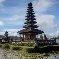 Temple pura ulun danu