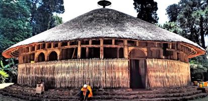 Monastere lac tana1