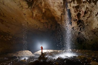 Salle souterraine deer cave