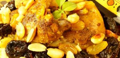 Tajine de poulet aux fruits secs 2